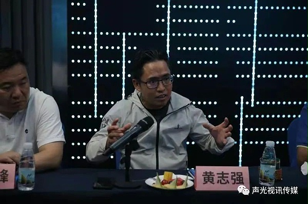 ZOBO董事長張新峰作為聲光視訊行業(yè)聯(lián)盟代表赴豫芒溫暖災(zāi)區(qū)，傳遞愛心